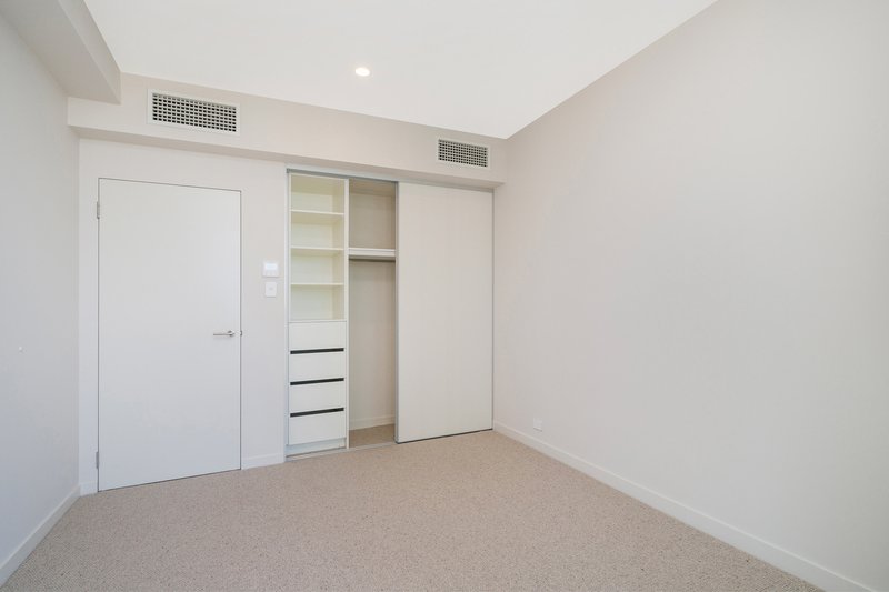 Photo - 1705/3 Kintail Road, Applecross WA 6153 - Image 13