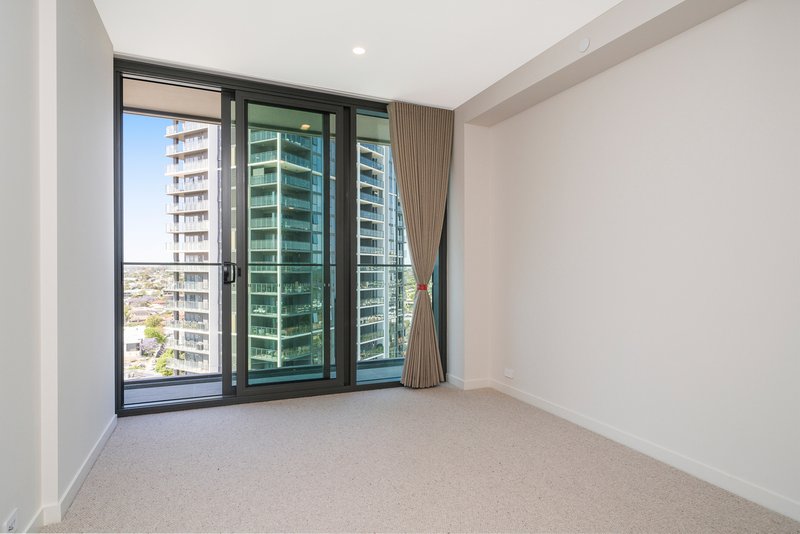 Photo - 1705/3 Kintail Road, Applecross WA 6153 - Image 16