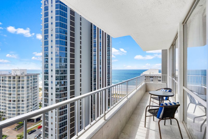 Photo - 1705/3422 Surfers Paradise Boulevard, Surfers Paradise QLD 4217 - Image