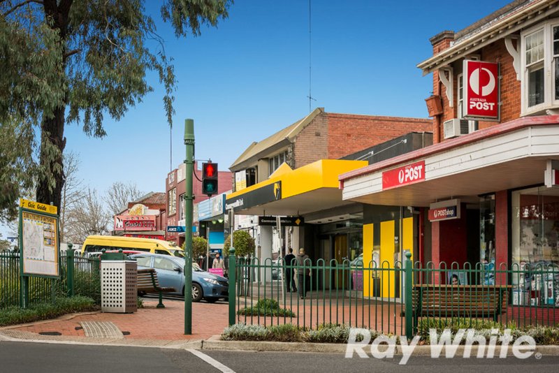 Photo - 1/706 Whitehorse Road, Mitcham VIC 3132 - Image 5