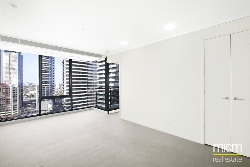 Photo - 1706/63 Whiteman Street, Southbank VIC 3006 - Image 3