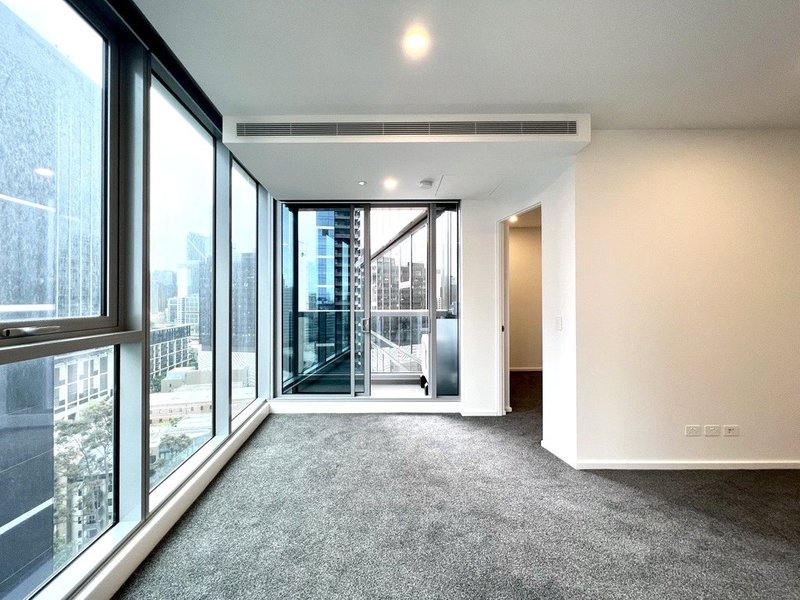 Photo - 1706/81 City Road, Southbank VIC 3006 - Image 5