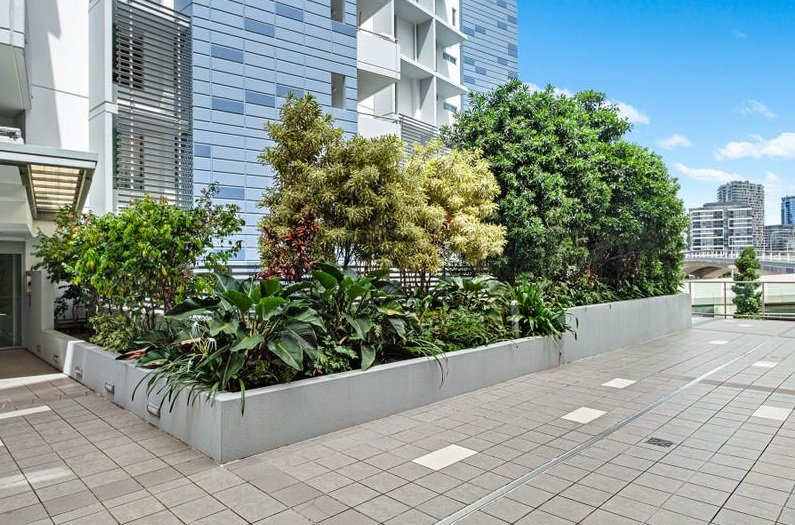 Photo - 1706/92-100 Quay Street, Brisbane City QLD 4000 - Image 7