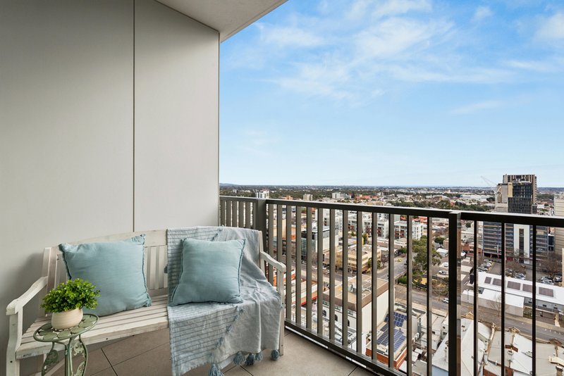 Photo - 1707/17 Penny Place, Adelaide SA 5000 - Image 17