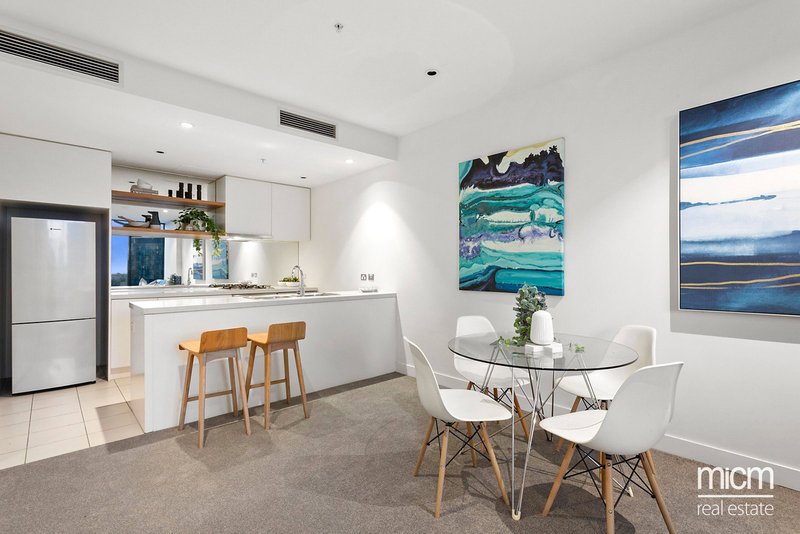 Photo - 1708/1 Freshwater Place, Southbank VIC 3006 - Image 4