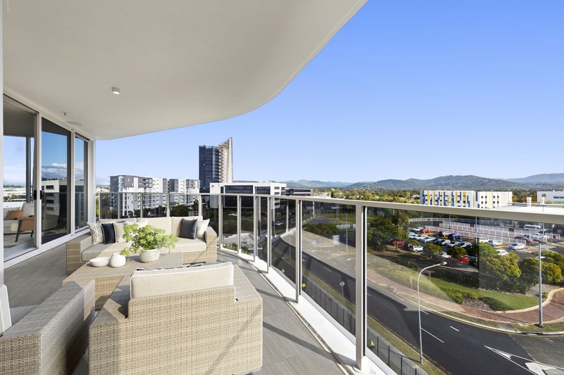 Photo - 1708/116 Laver Drive, Robina QLD 4226 - Image 11