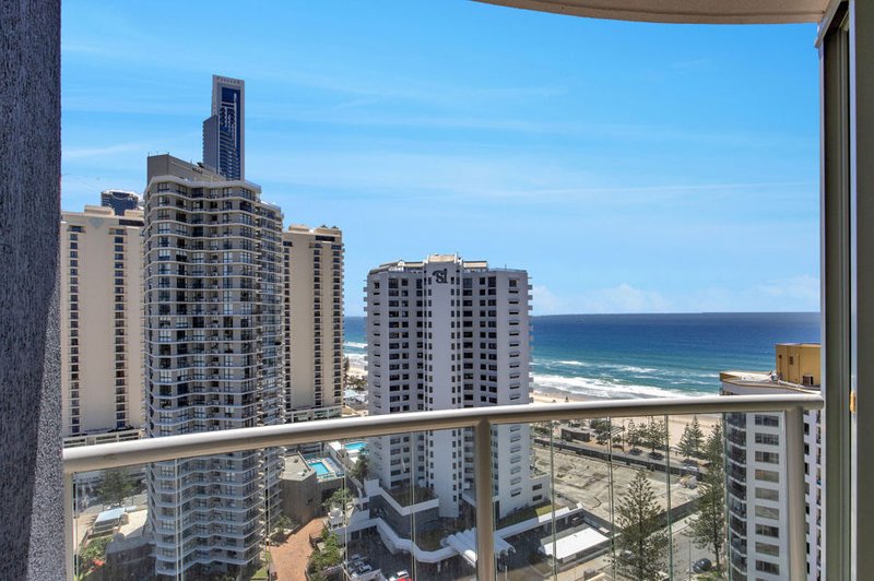 Photo - 1708/1709 25 Laycock Street, Surfers Paradise QLD 4217 - Image 6