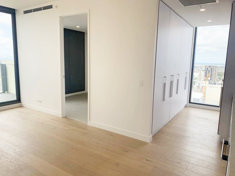 Photo - 1708/29 Angas Street, Adelaide SA 5000 - Image 5