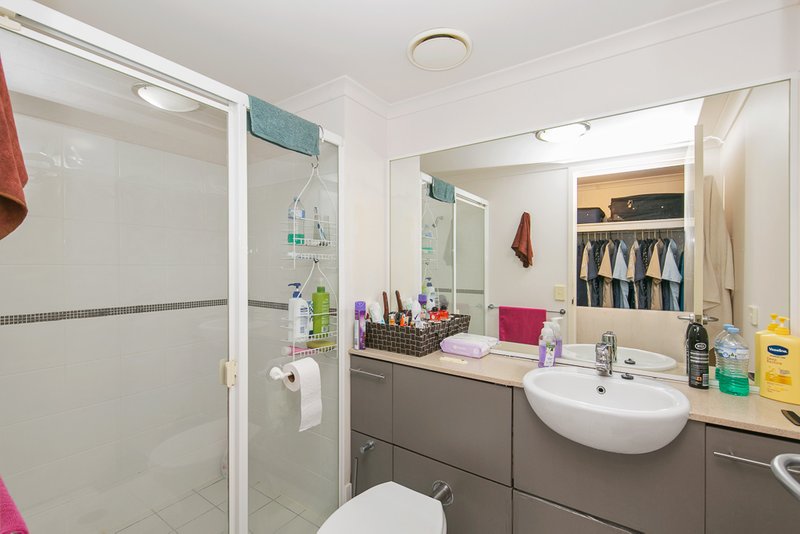 Photo - 1708/79 Albert Street, Brisbane City QLD 4000 - Image 8