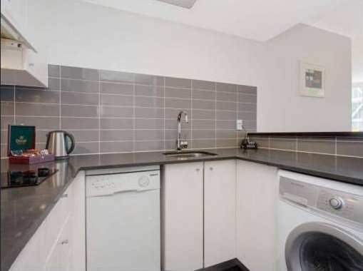 Photo - 1708/95 Charlotte Street, Brisbane City QLD 4000 - Image 4