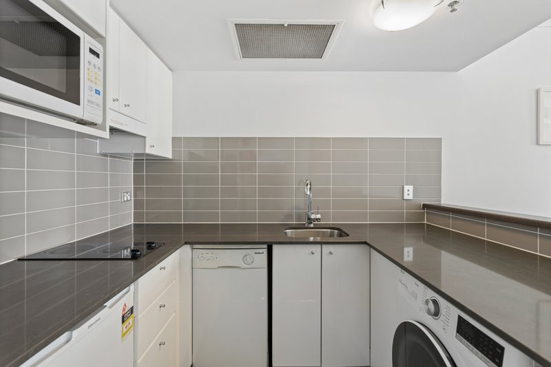 Photo - 1708/95 Charlotte Street, Brisbane QLD 4000 - Image 5