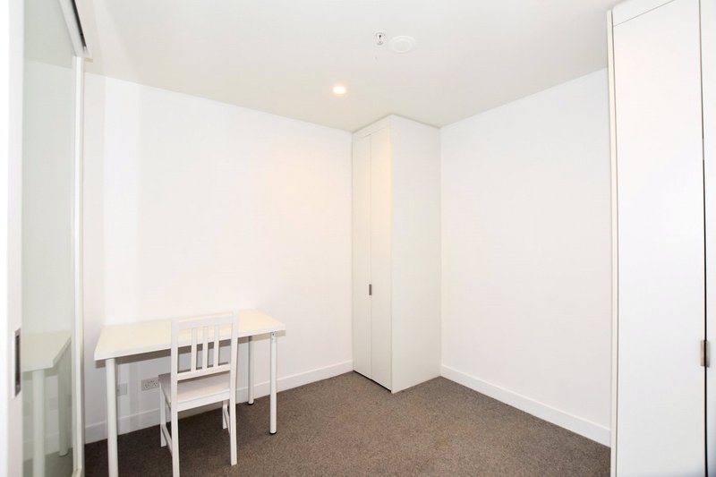 Photo - 1709/28-44 Bouverie Street, Carlton VIC 3053 - Image 7