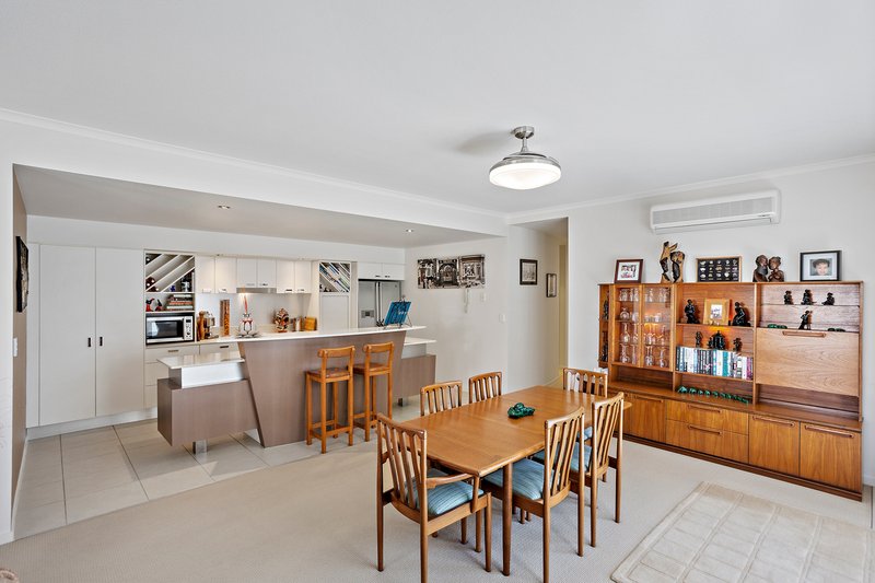 Photo - 1/71-73 Duporth Avenue, Maroochydore QLD 4558 - Image 10