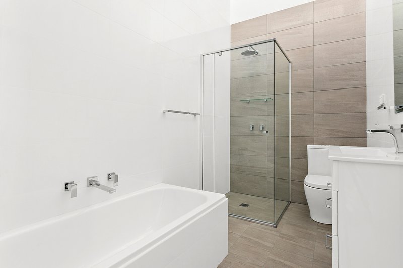 Photo - 1/71 Auburn Street, Wollongong NSW 2500 - Image 4