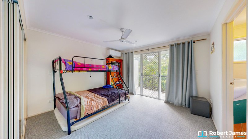 Photo - 17/1 Beacon Court, Sunrise Beach QLD 4567 - Image 9