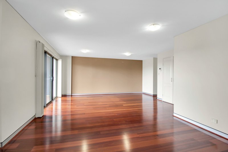 Photo - 17/1 Governors Lane, Wollongong NSW 2500 - Image 5