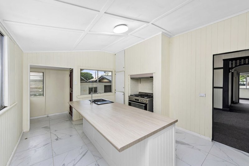 Photo - 171 Holberton Street, Newtown QLD 4350 - Image 5