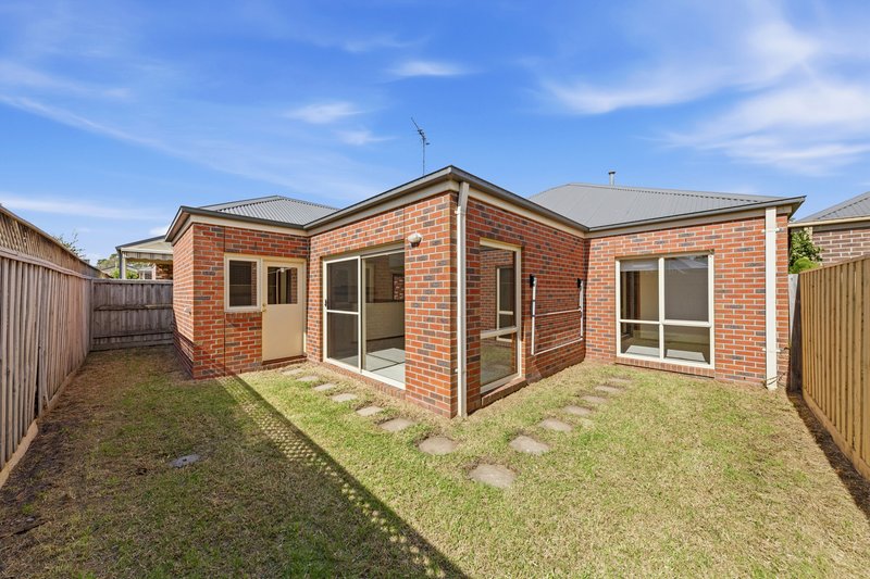 Photo - 17/1 Malouf Court, Pakenham VIC 3810 - Image 17