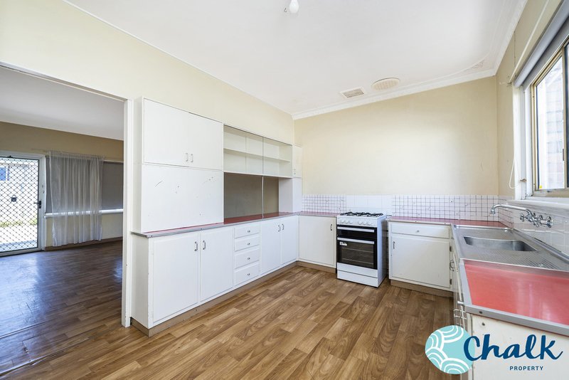 Photo - 171 Parkin Street, Rockingham WA 6168 - Image 11