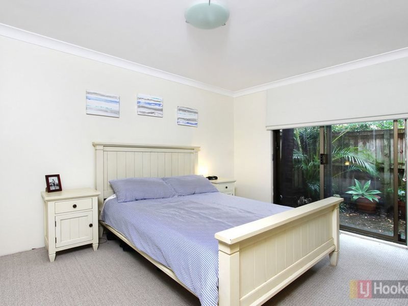 Photo - 17/1 Robertson Street, Narrabeen NSW 2101 - Image 3