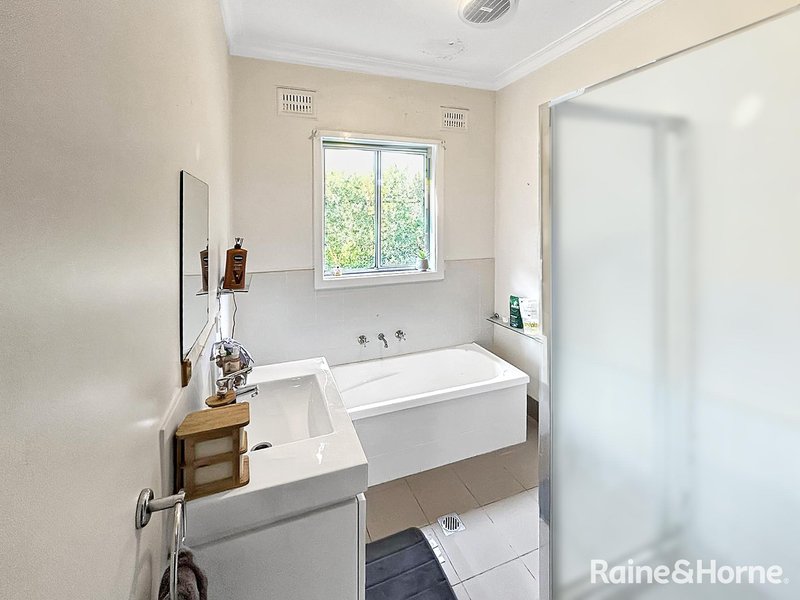 Photo - 171 William Street, Young NSW 2594 - Image 5