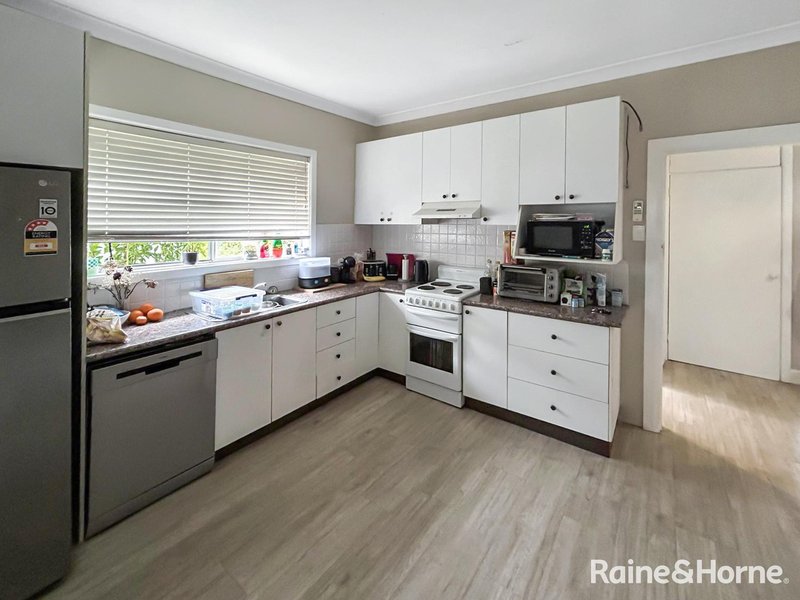 Photo - 171 William Street, Young NSW 2594 - Image 6