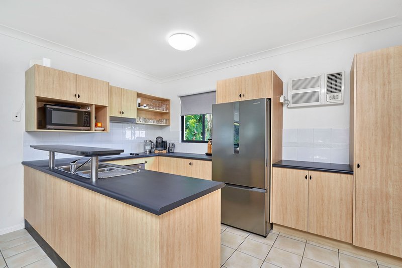 Photo - 17/106 Moore Street, Trinity Beach QLD 4879 - Image 3