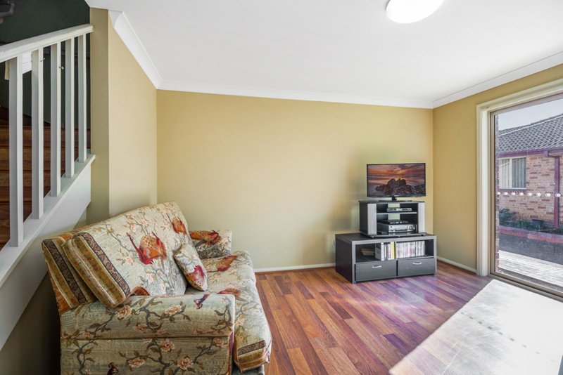 Photo - 17/11 Greenfield Road, Greenfield Park NSW 2176 - Image 3