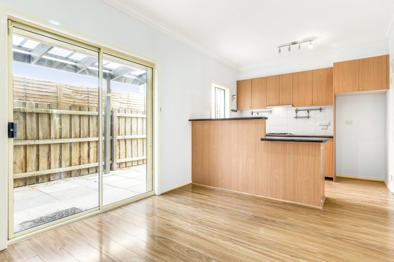 Photo - 17/11 Harrison Court, Altona Meadows VIC 3028 - Image 5