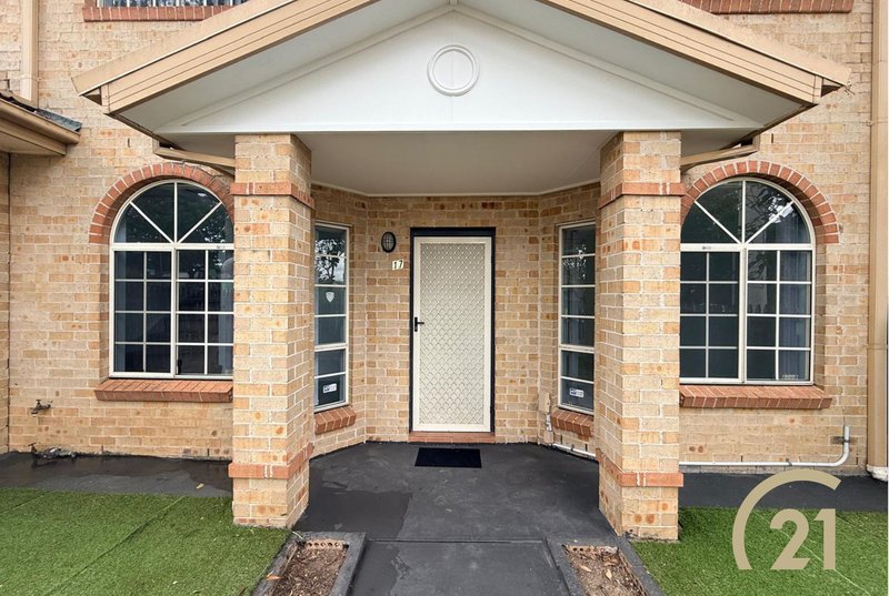 Photo - 17/111-117 Station Street, Fairfield Heights NSW 2165 - Image 2