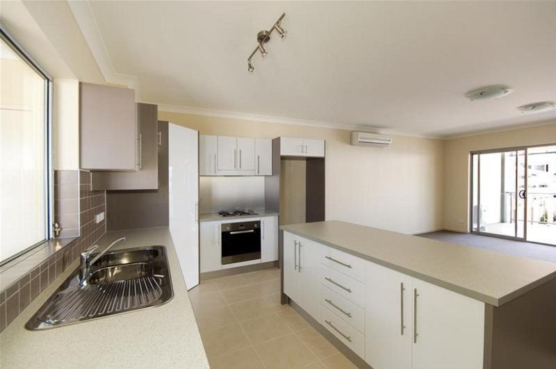 Photo - 17/111 Samford Road, Enoggera QLD 4051 - Image 4