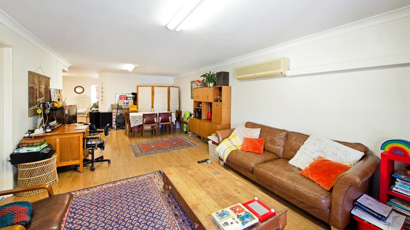 Photo - 17/112 Baldwin Drive, Kaleen ACT 2617 - Image 3