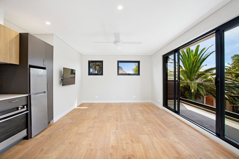 Photo - 17/112 Sydney Road, Fairlight NSW 2094 - Image 11