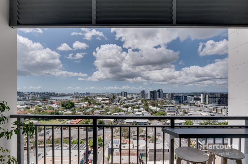 Photo - 1711/29-35 Campbell Street, Bowen Hills QLD 4006 - Image 2