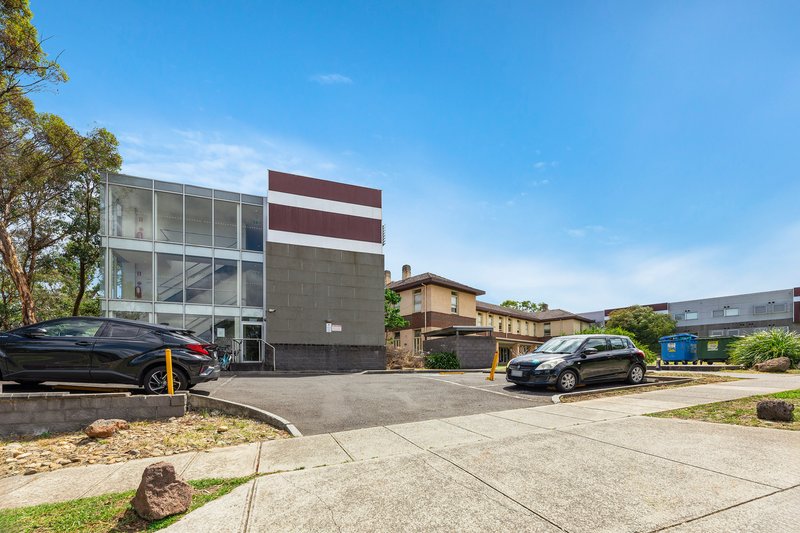 17/116-130 Main Drive, Macleod VIC 3085