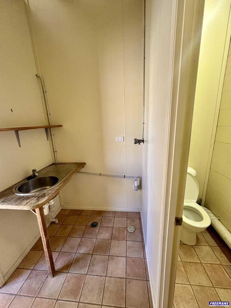 Photo - 17/119 Youngman Street, Kingaroy QLD 4610 - Image 8