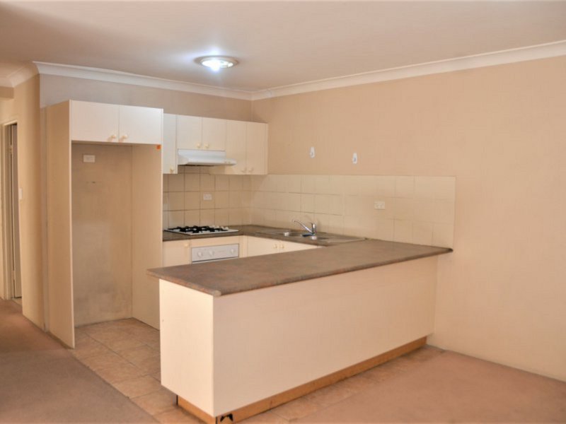 Photo - 17/12-16 Toongabbie Road, Toongabbie NSW 2146 - Image 2