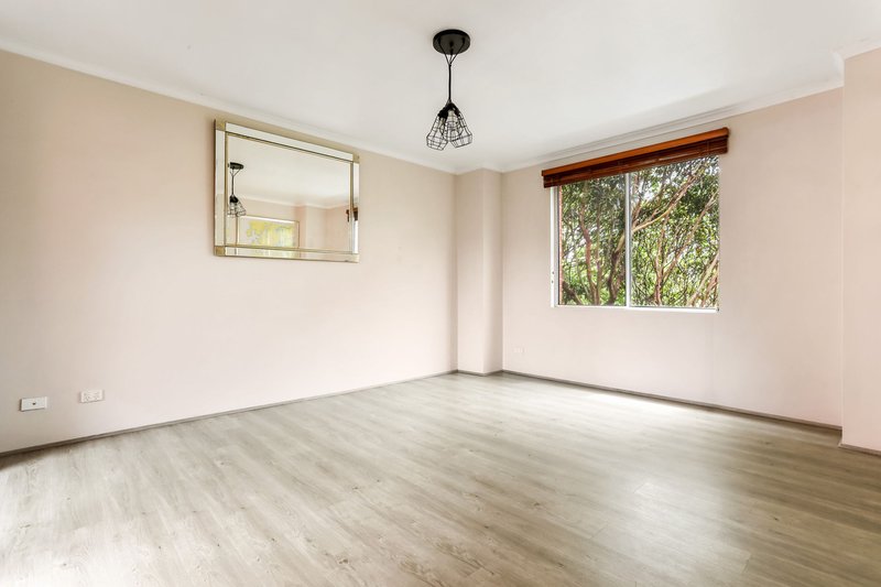 Photo - 17/127 Albion Street, Surry Hills NSW 2010 - Image 3