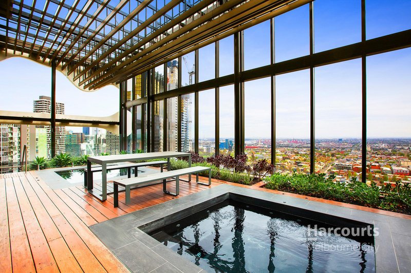 Photo - 1713/551 Swanston Street, Carlton VIC 3053 - Image 8