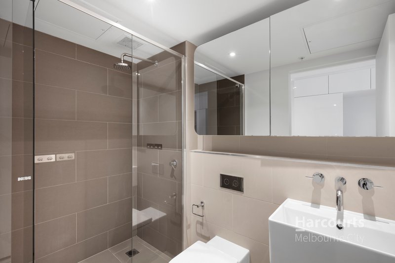 Photo - 1713/551 Swanston Street, Carlton VIC 3053 - Image 15