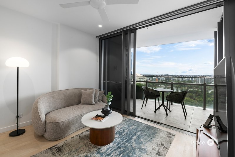 Photo - 1713/8 Margaret Street, Brisbane City QLD 4000 - Image 1