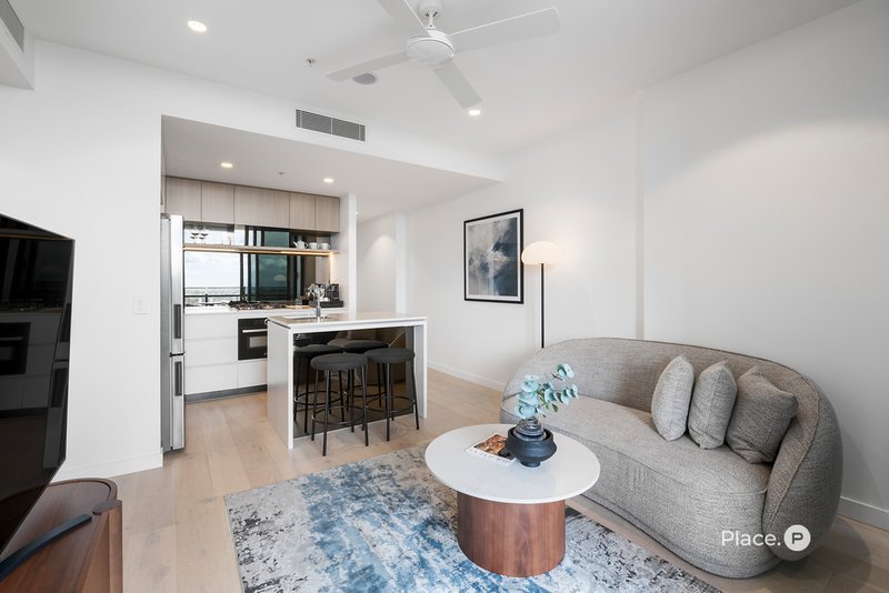 Photo - 1713/8 Margaret Street, Brisbane City QLD 4000 - Image 5
