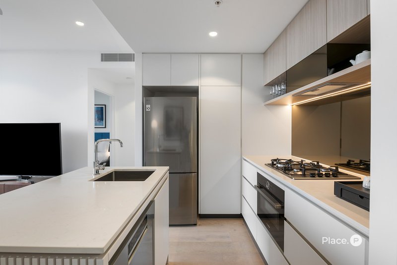 Photo - 1713/8 Margaret Street, Brisbane City QLD 4000 - Image 7