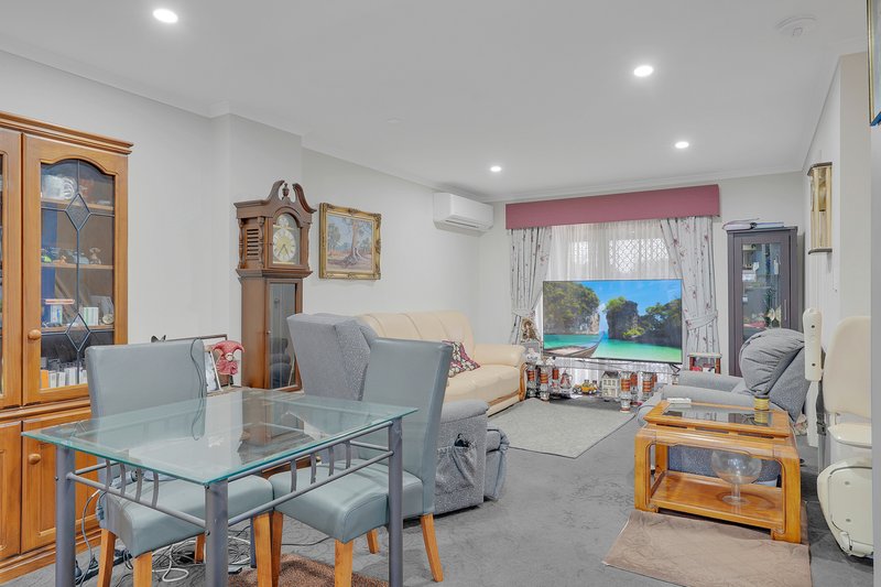Photo - 17/14 Bradbury Street, Parafield Gardens SA 5107 - Image 4