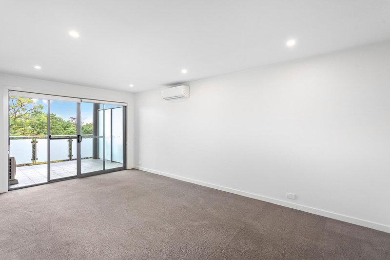 Photo - 17/14 Mcgowan Street, Dickson ACT 2602 - Image 4