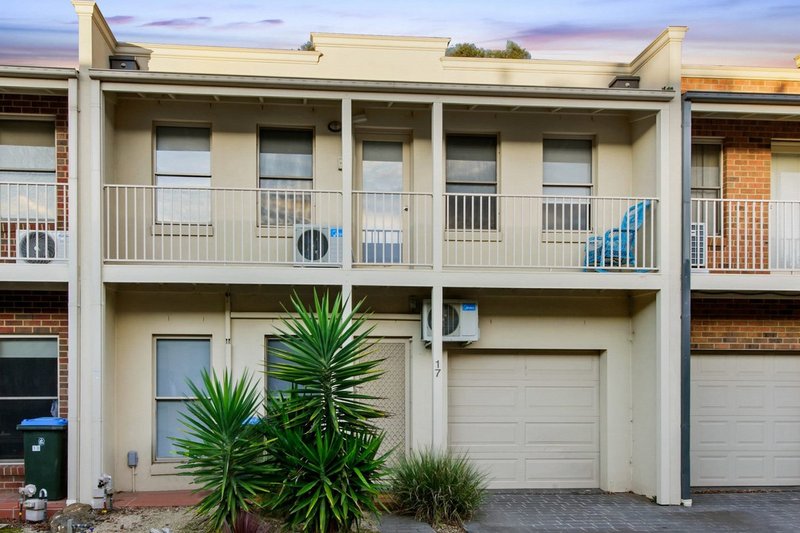 17/14 Mickleton Grove, Point Cook VIC 3030