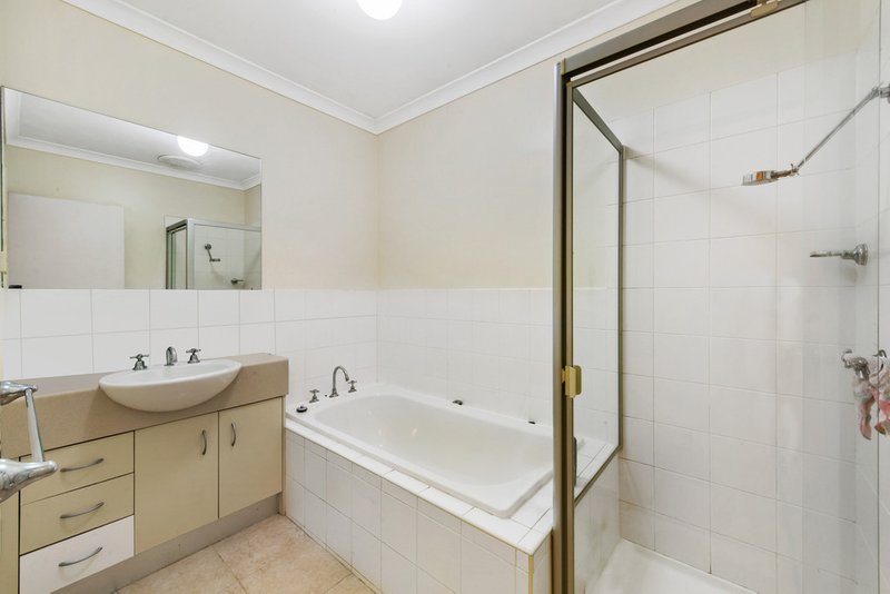 Photo - 17/14 Mickleton Grove, Point Cook VIC 3030 - Image 8