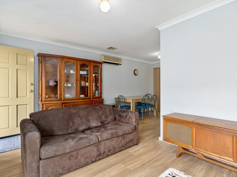 Photo - 17/15-17 Ashford Avenue, Rockingham WA 6168 - Image 5