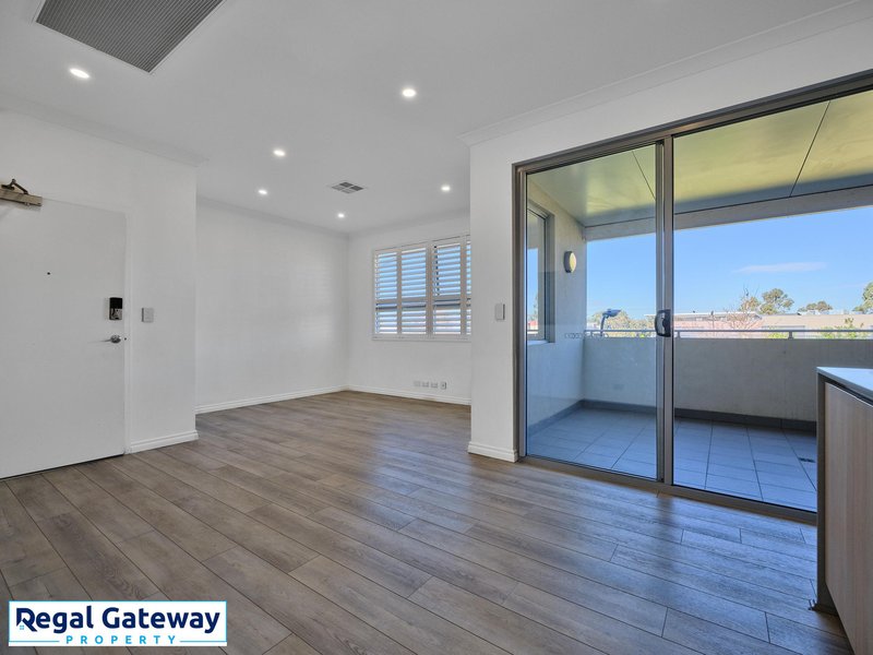 Photo - 17/15 Justice Link, Atwell WA 6164 - Image 2