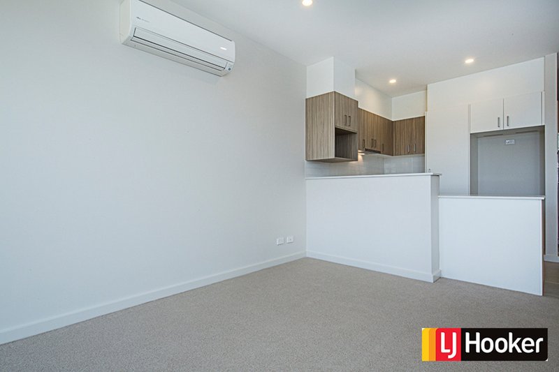 Photo - 17/15 Wanderlight Avenue, Lawson ACT 2617 - Image 3